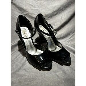 Steve Madden Women’s Shoes heels black patent leather sz 6.5 open toe 4” Flaw*
